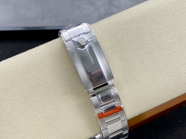 激安ロレックス着用イメージ